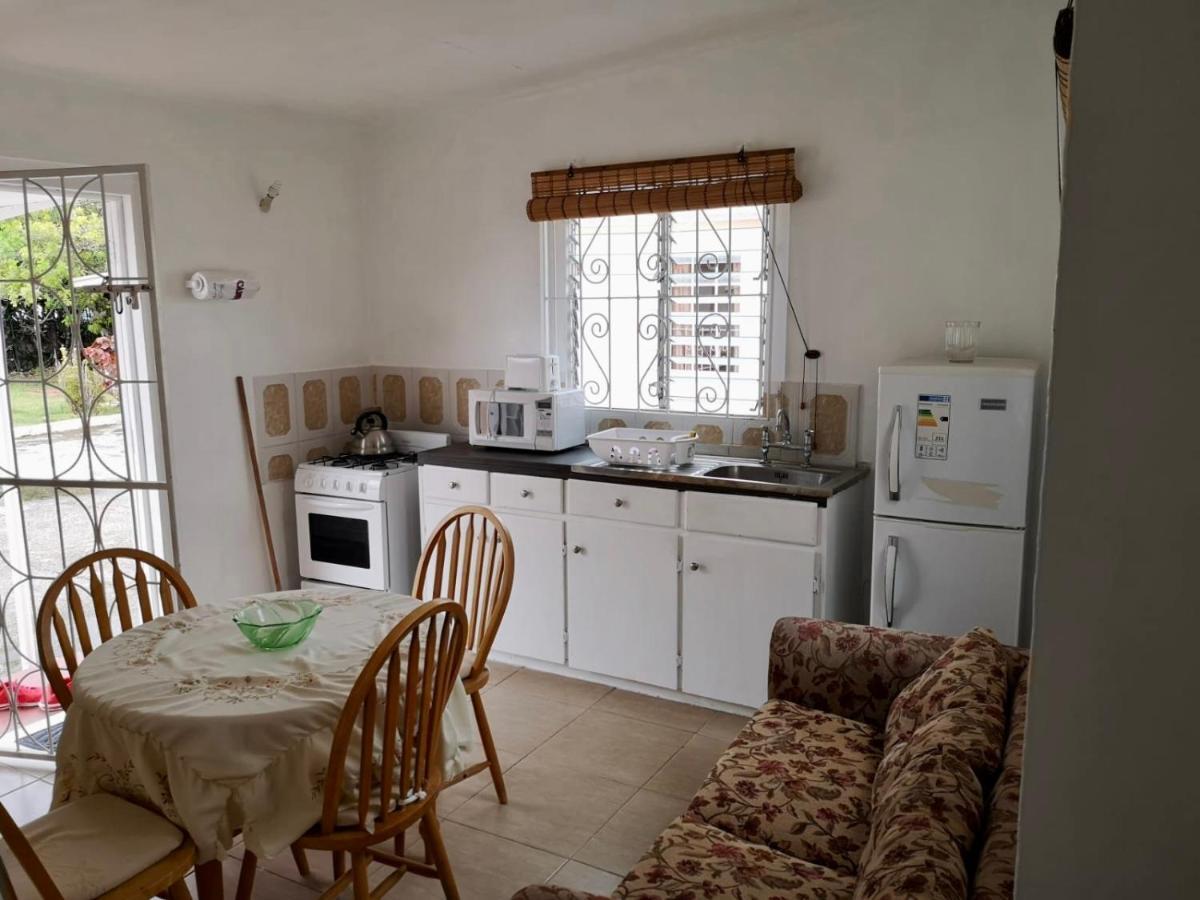 Ventnor House Apartments Bridgetown Eksteriør billede